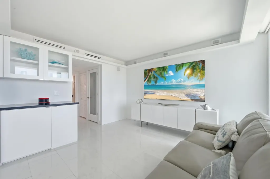 333 NE 21st Avenue Deerfield Beach FL 33441