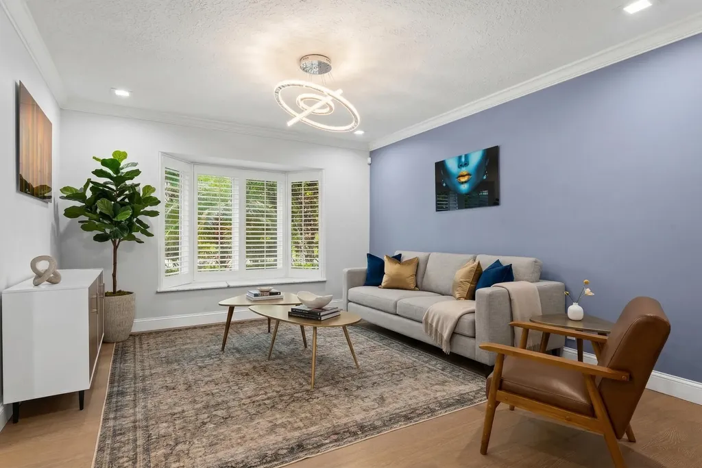 5841 Bayview Drive Fort Lauderdale FL 33308