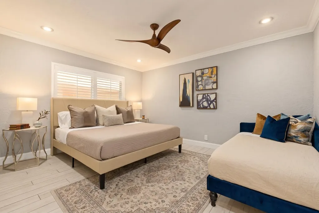 5841 Bayview Drive Fort Lauderdale FL 33308