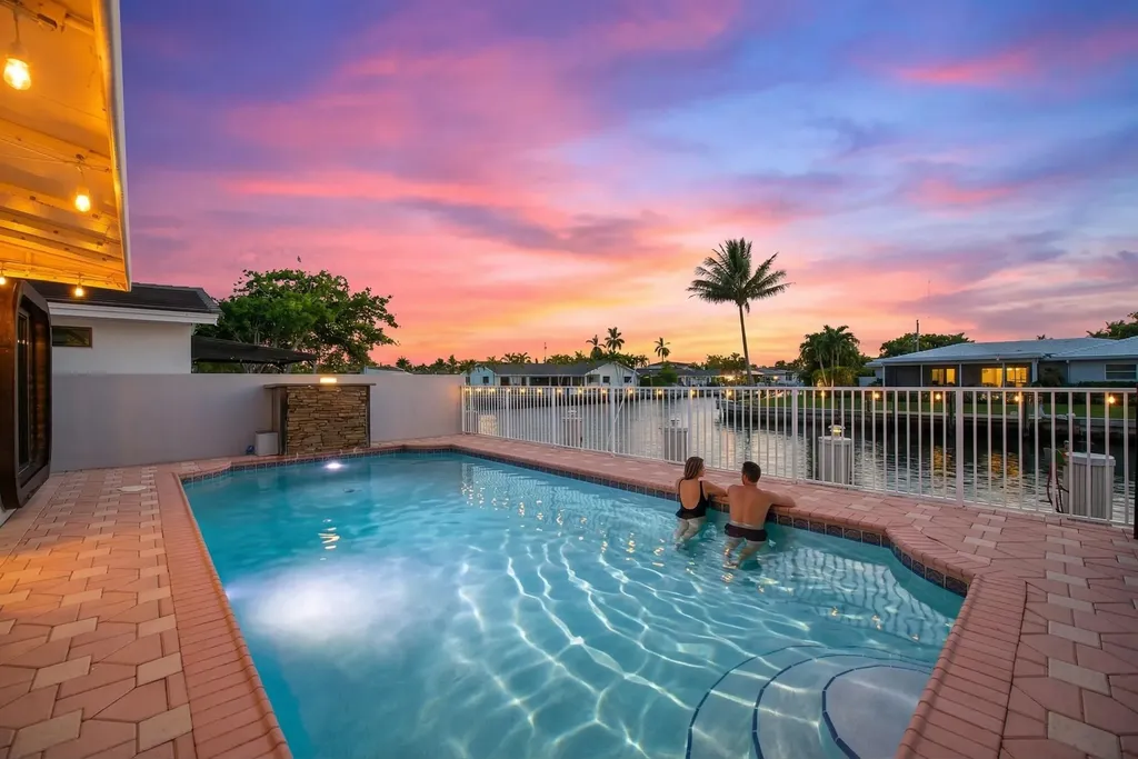 5841 Bayview Drive Fort Lauderdale FL 33308