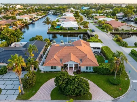 5841 Bayview Drive Fort Lauderdale FL 33308