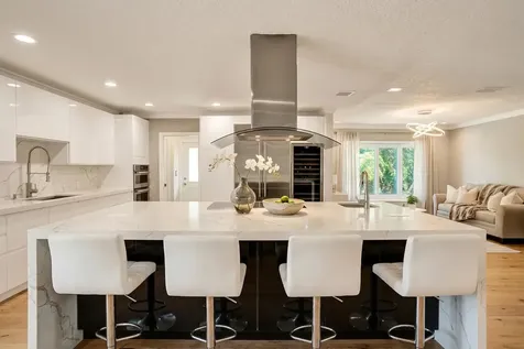5841 Bayview Drive Fort Lauderdale FL 33308