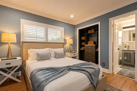 5841 Bayview Drive Fort Lauderdale FL 33308
