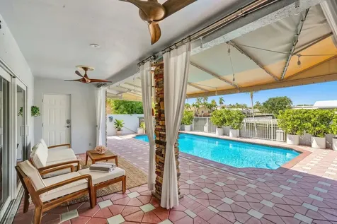 5841 Bayview Drive Fort Lauderdale FL 33308