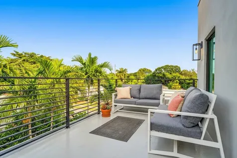 119 SE 12th Avenue Fort Lauderdale FL 33301