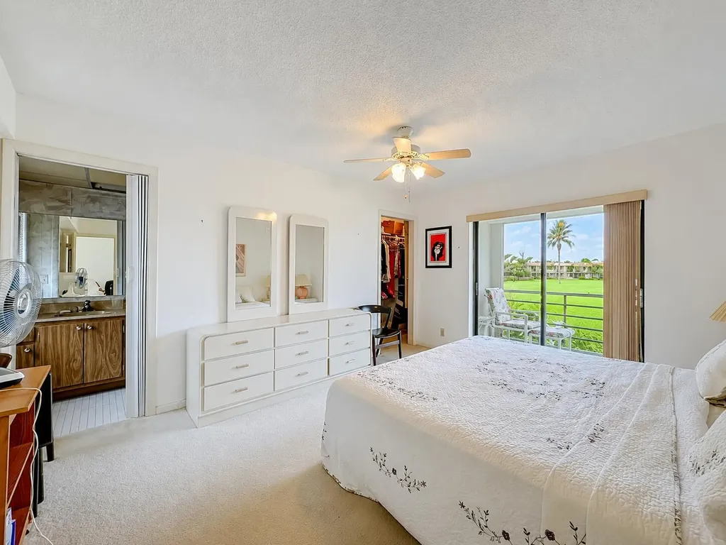 48 Piedmont Delray Beach FL 33484