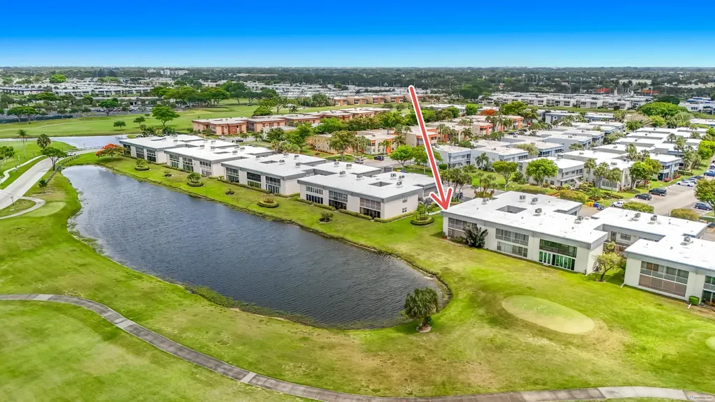 48 Piedmont Delray Beach FL 33484