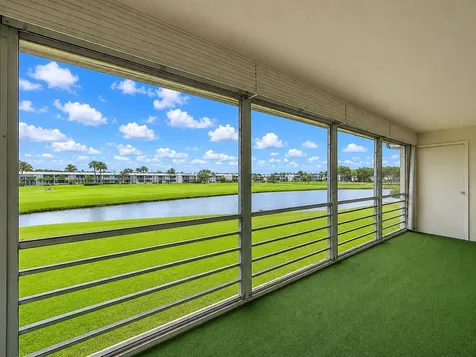48 Piedmont Delray Beach FL 33484