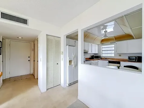 48 Piedmont Delray Beach FL 33484