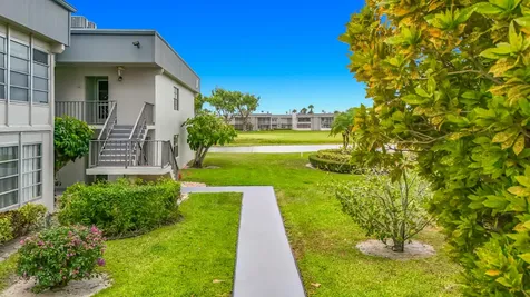 48 Piedmont Delray Beach FL 33484
