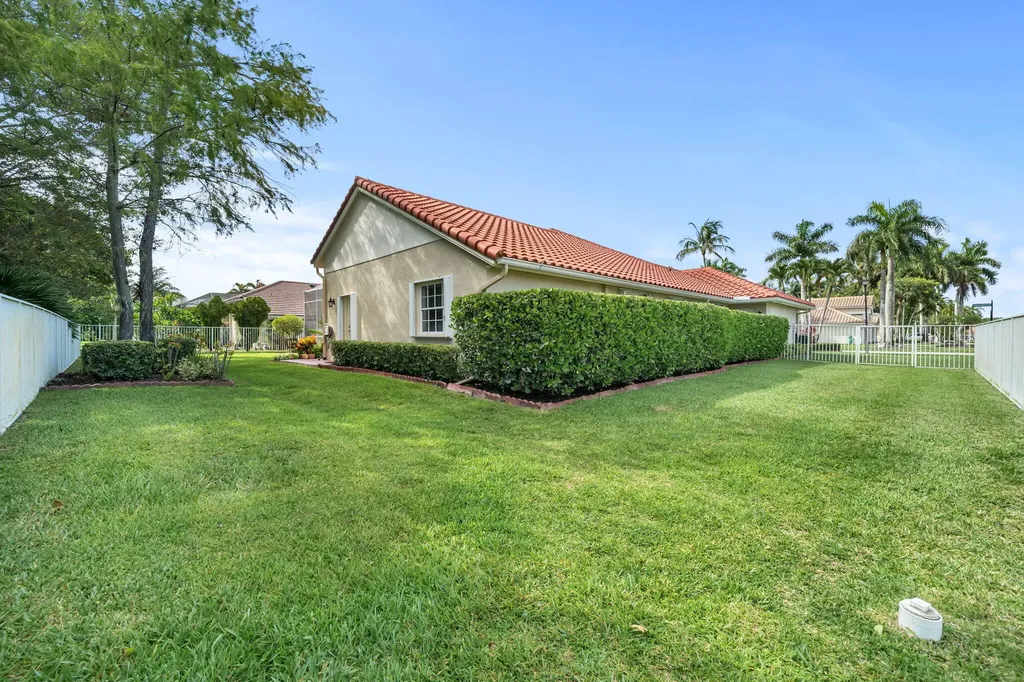 15791 Cedar Grove Lane Wellington FL 33414