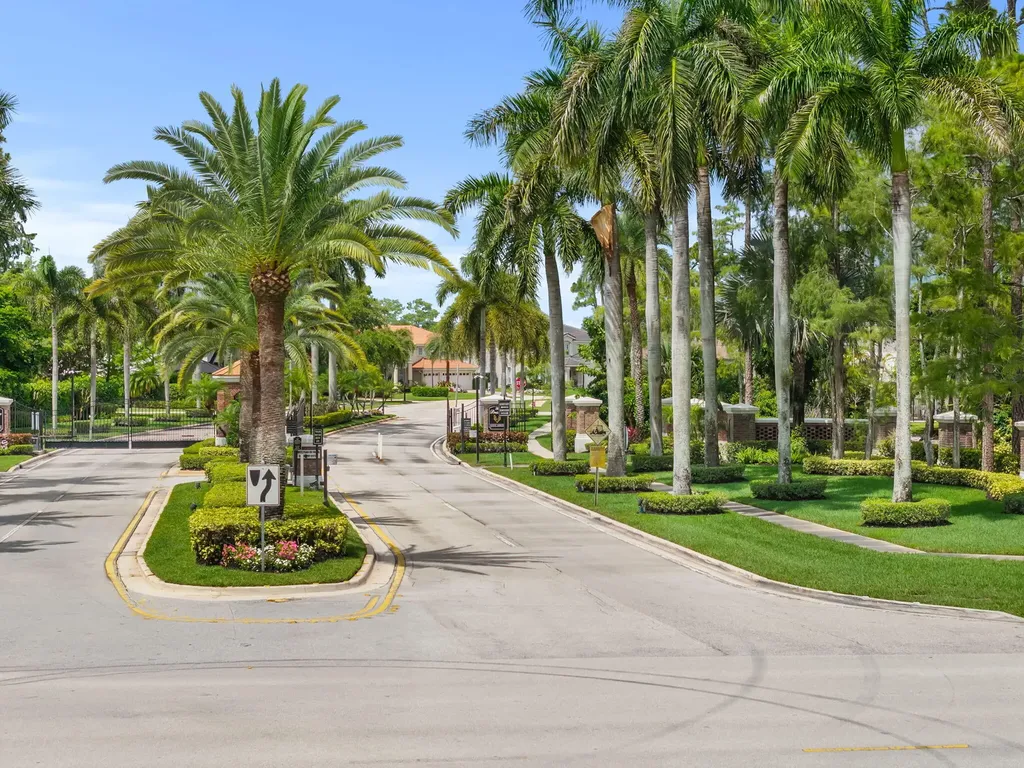15791 Cedar Grove Lane Wellington FL 33414