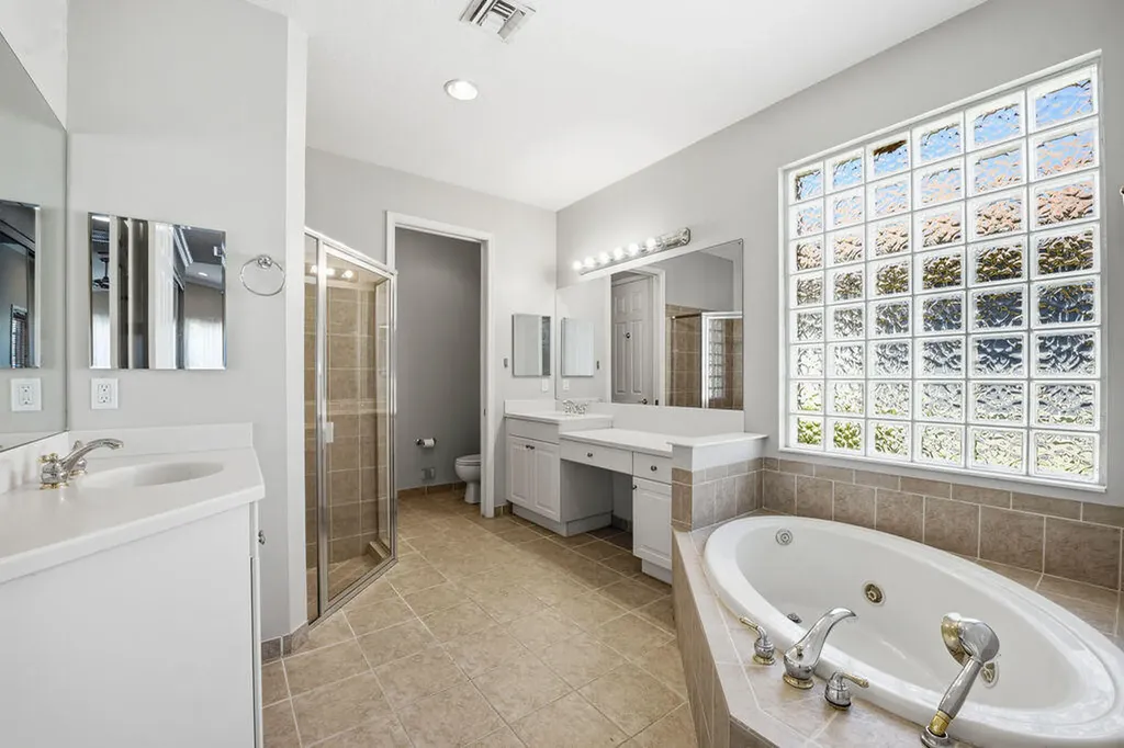 2165 SW Newport Isle Boulevard Port St Lucie FL 34953