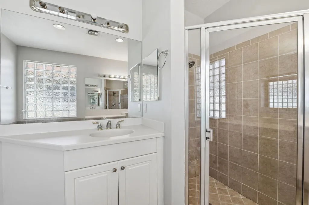 2165 SW Newport Isle Boulevard Port St Lucie FL 34953