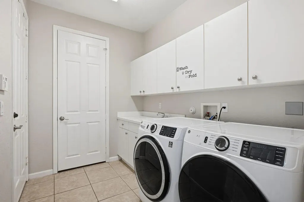2165 SW Newport Isle Boulevard Port St Lucie FL 34953