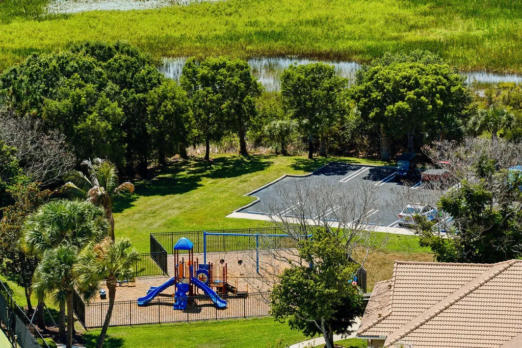2165 SW Newport Isle Boulevard Port St Lucie FL 34953
