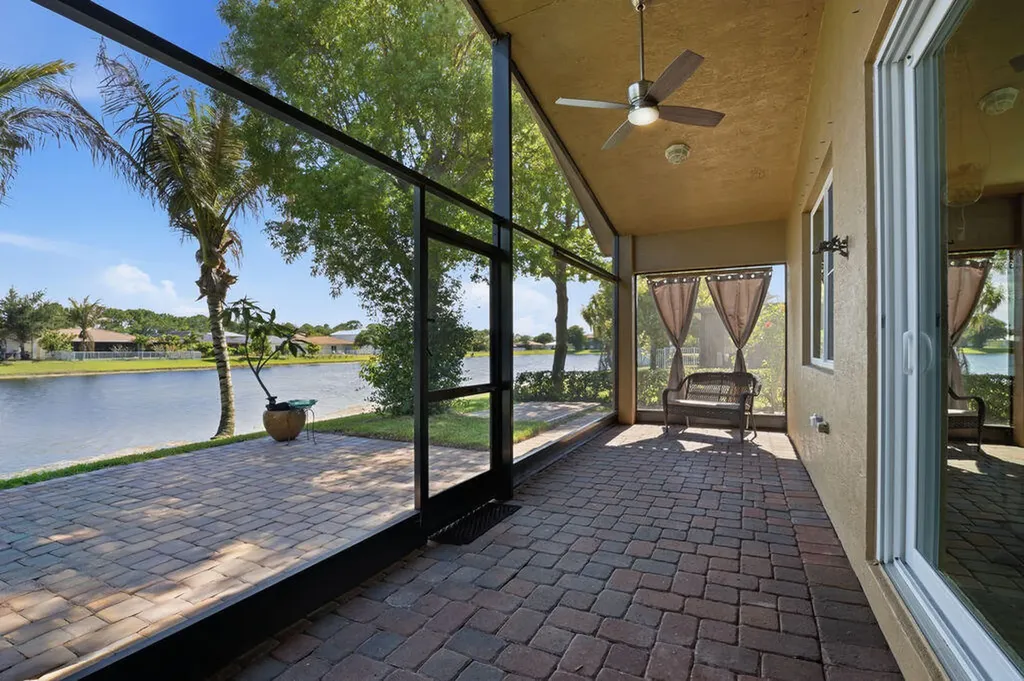 2165 SW Newport Isle Boulevard Port St Lucie FL 34953