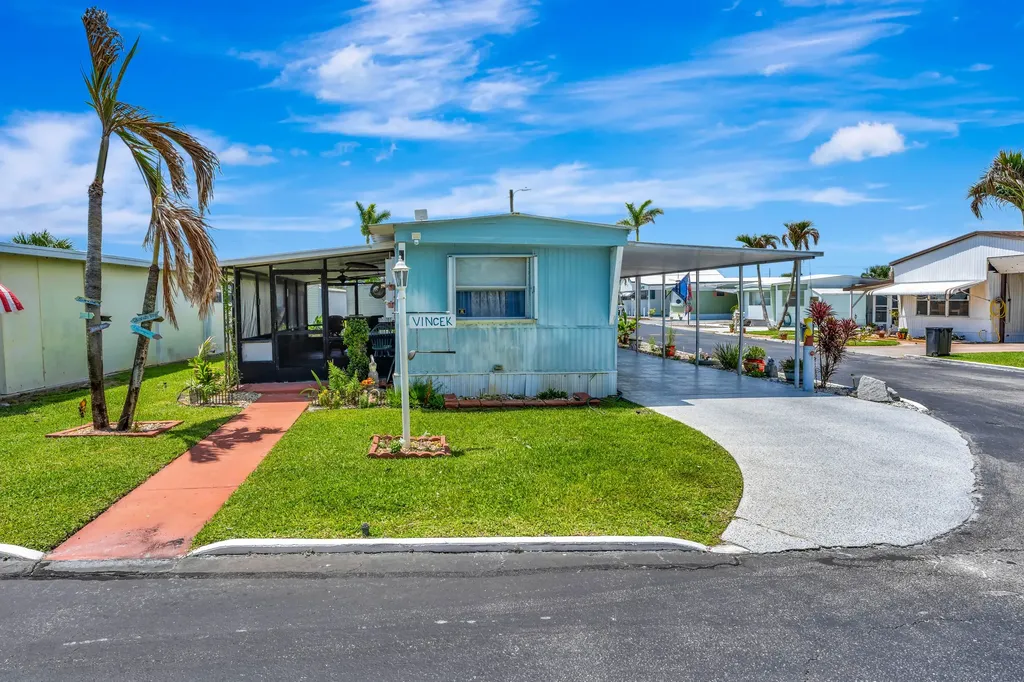 10885 SE Federal Hwy 67 Highway Hobe Sound FL 33455