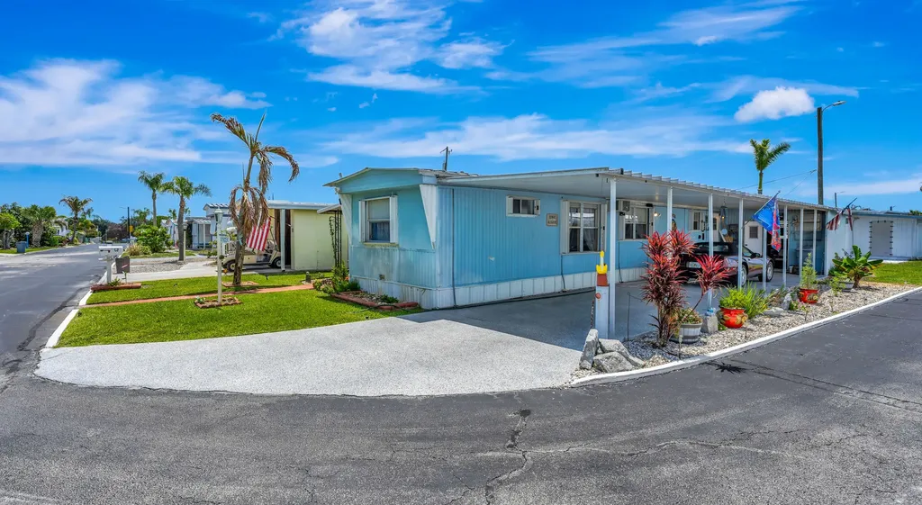 10885 SE Federal Hwy 67 Highway Hobe Sound FL 33455