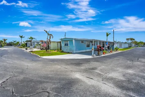 10885 SE Federal Hwy 67 Highway Hobe Sound FL 33455