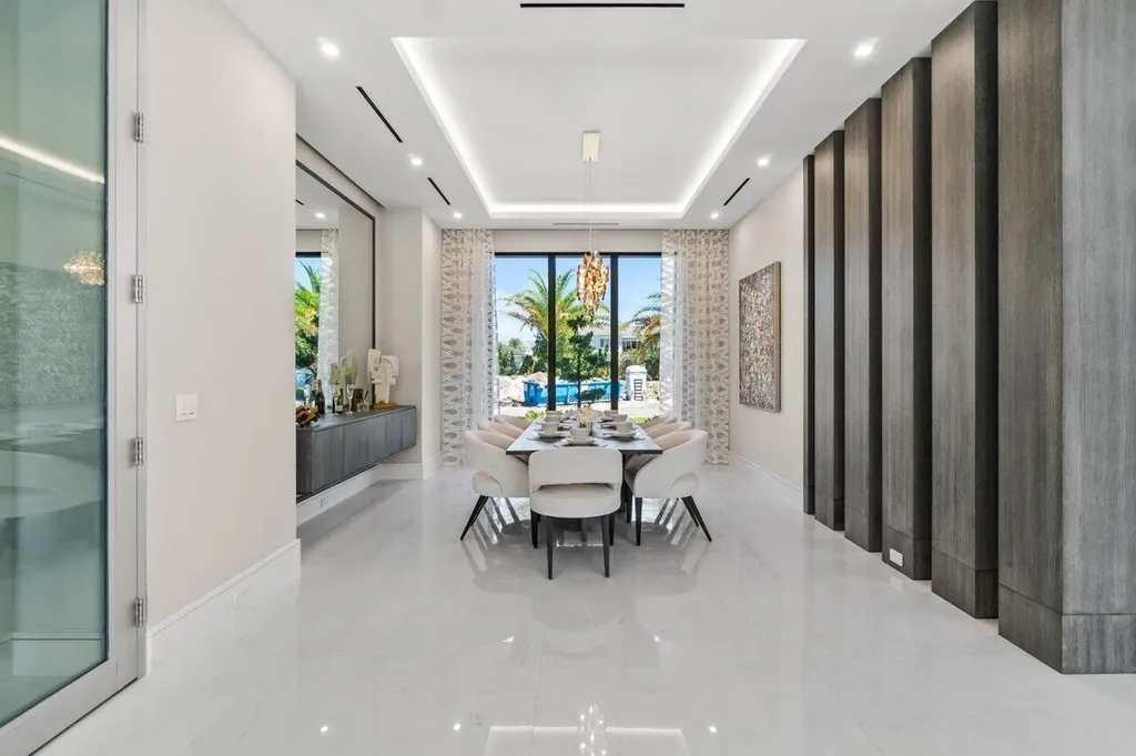 2391 Areca Palm Road Boca Raton FL 33432