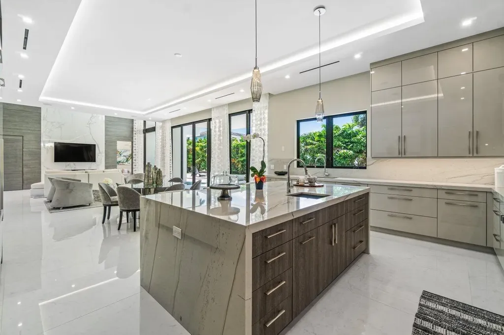 2391 Areca Palm Road Boca Raton FL 33432
