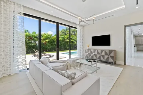 2391 Areca Palm Road Boca Raton FL 33432