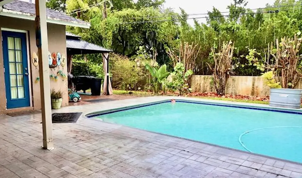 7460 SW 42nd Place Davie FL 33314