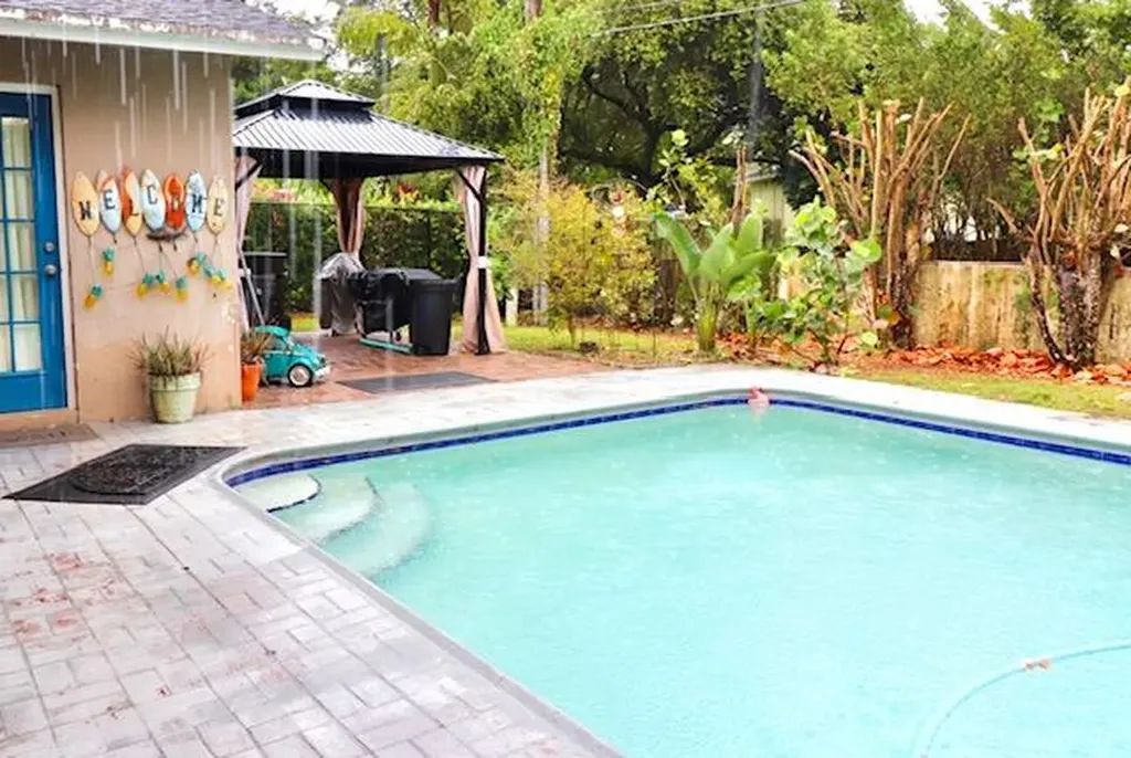 7460 SW 42nd Place Davie FL 33314