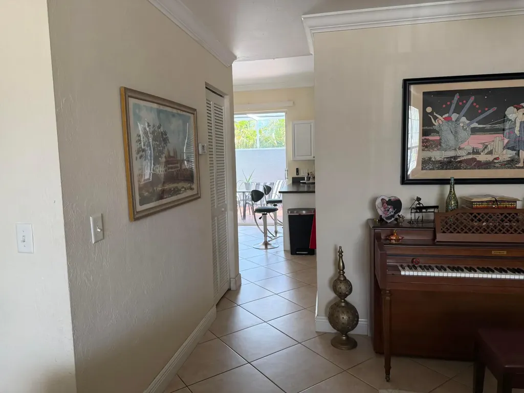 3829 Schoolhouse Road Road E Fort Myers FL 33916
