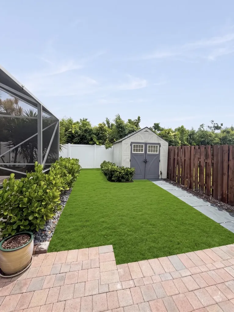 9585 Affirmed Lane Boca Raton FL 33496
