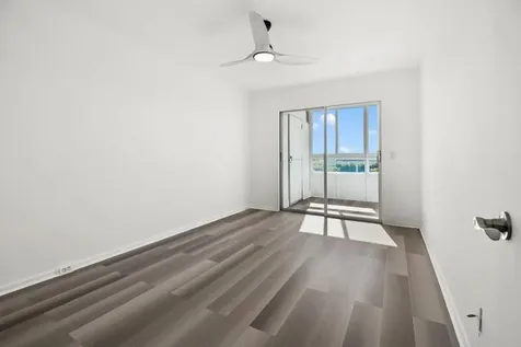 4047 Lincoln Boca Raton FL 33434