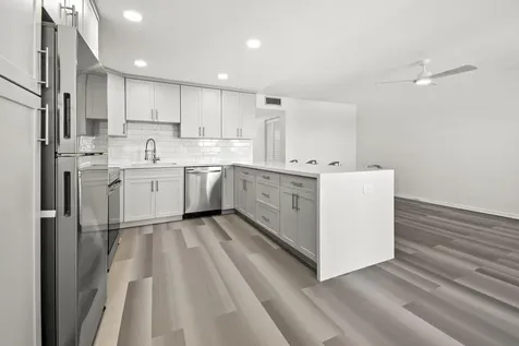 4047 Lincoln Boca Raton FL 33434