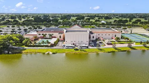 4047 Lincoln Boca Raton FL 33434