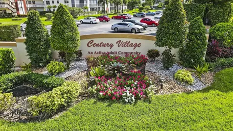 4047 Lincoln Boca Raton FL 33434