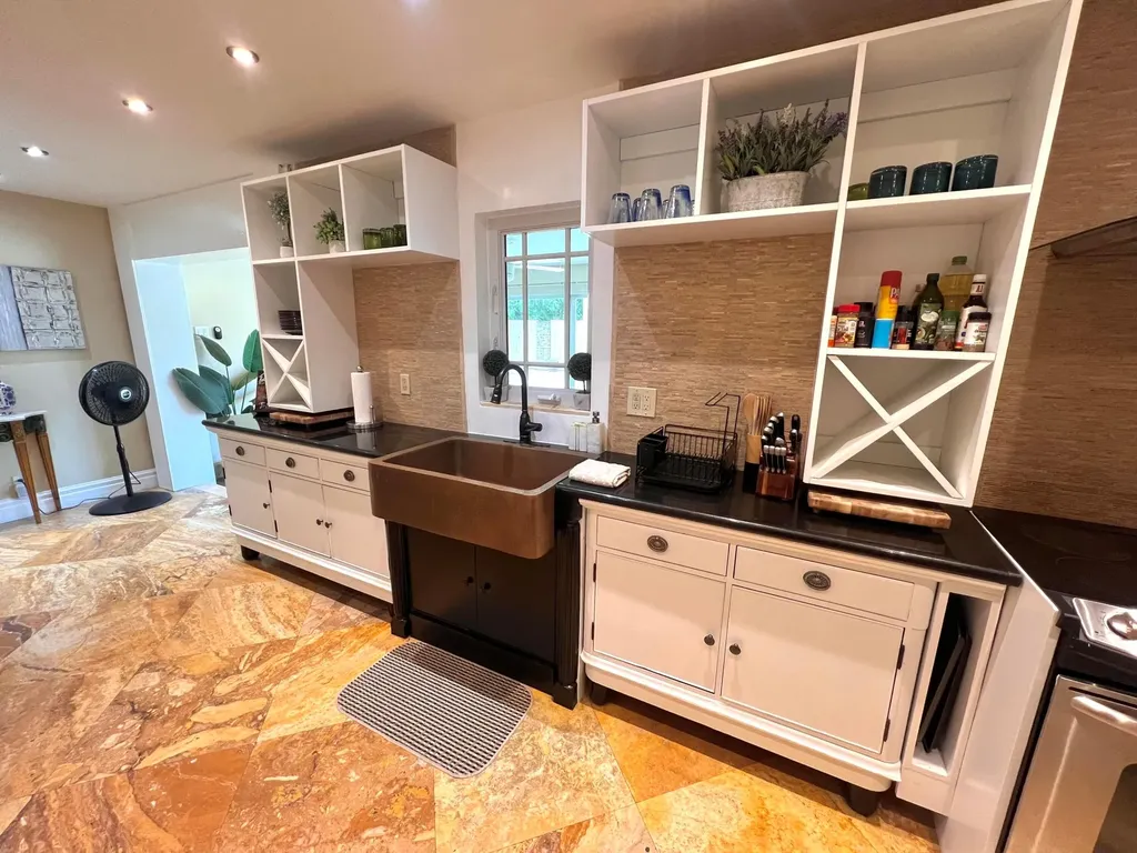 902 S Swinton Avenue Delray Beach FL 33444