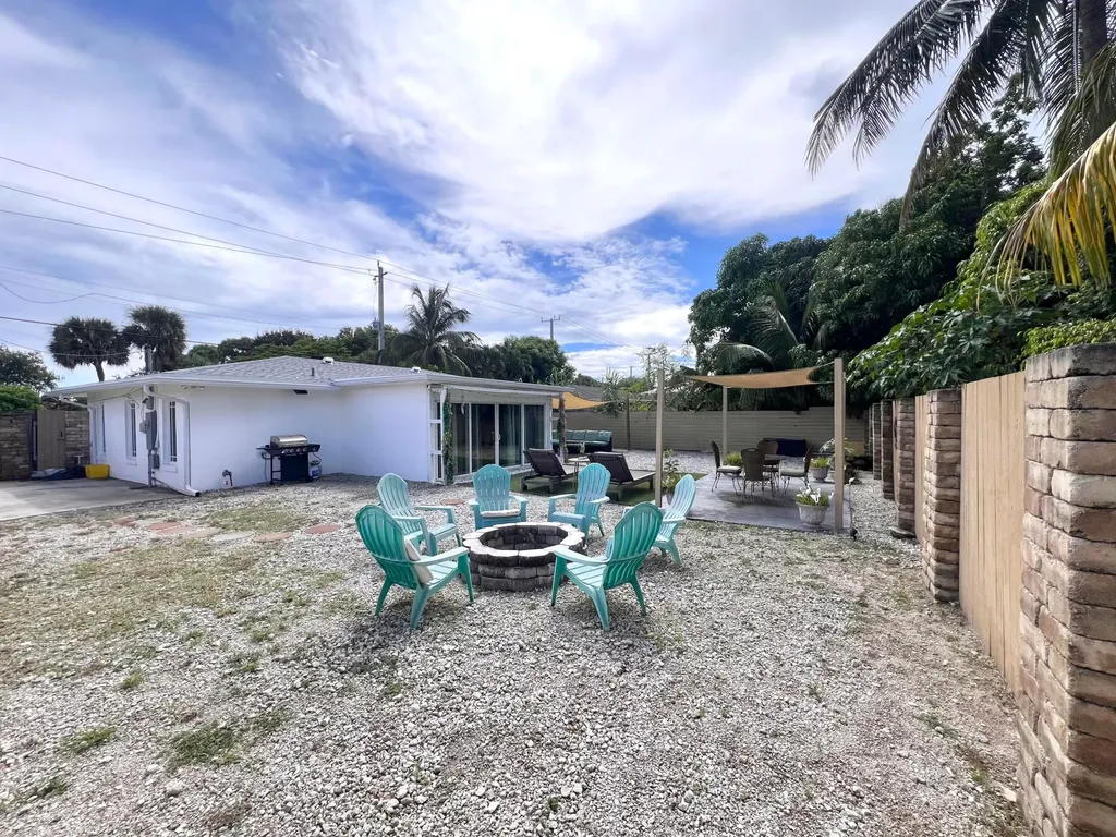 902 S Swinton Avenue Delray Beach FL 33444
