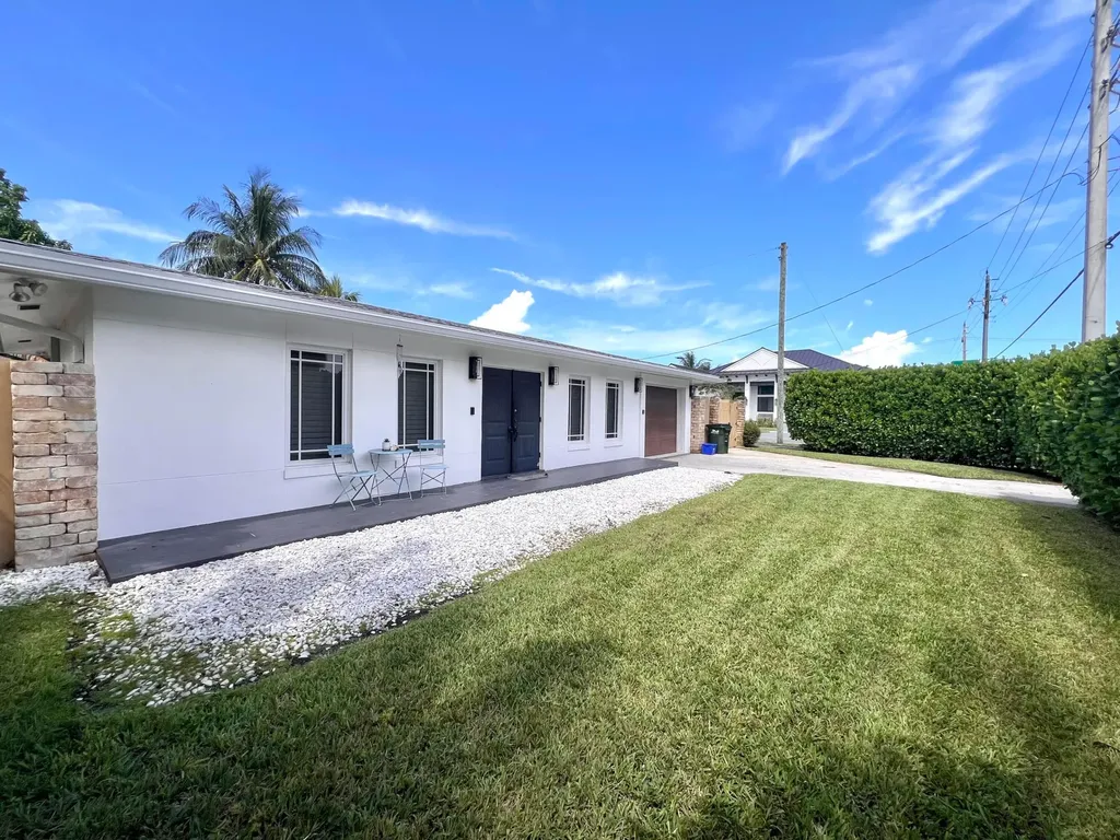 902 S Swinton Avenue Delray Beach FL 33444