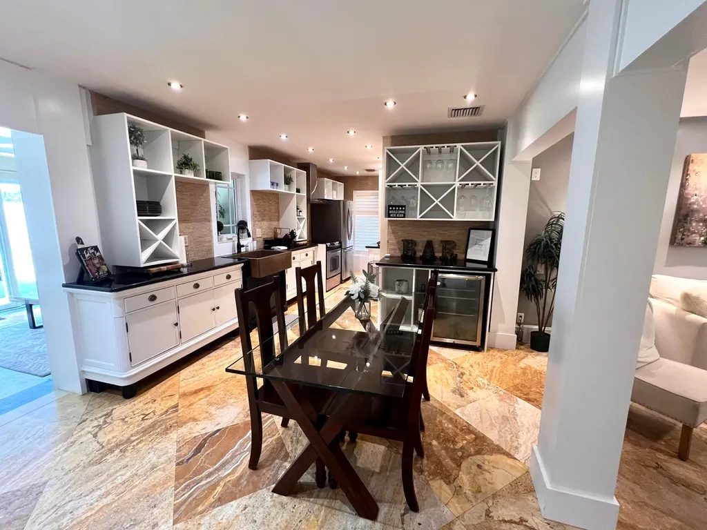 902 S Swinton Avenue Delray Beach FL 33444