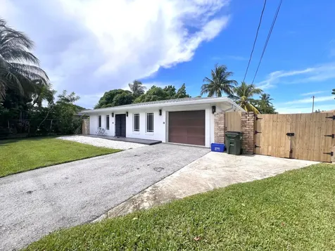 902 S Swinton Avenue Delray Beach FL 33444