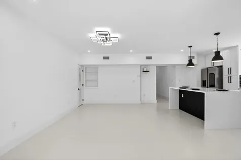 1410 N Beta Court Court N Lake Clarke Shores FL 33406