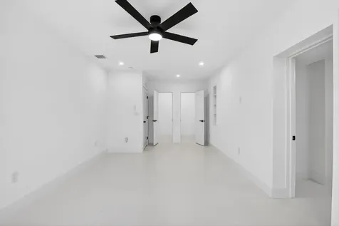 1410 N Beta Court Court N Lake Clarke Shores FL 33406