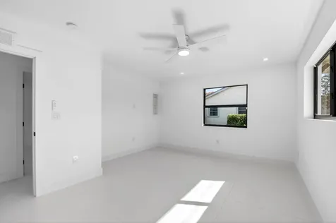 1410 N Beta Court Court N Lake Clarke Shores FL 33406