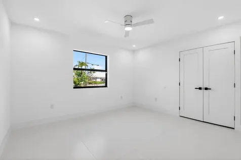 1410 N Beta Court Court N Lake Clarke Shores FL 33406