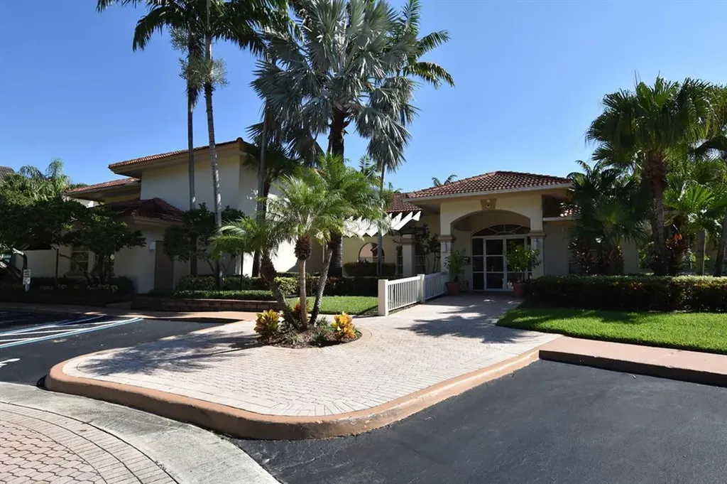 7108 Glenmoor Drive West Palm Beach FL 33409