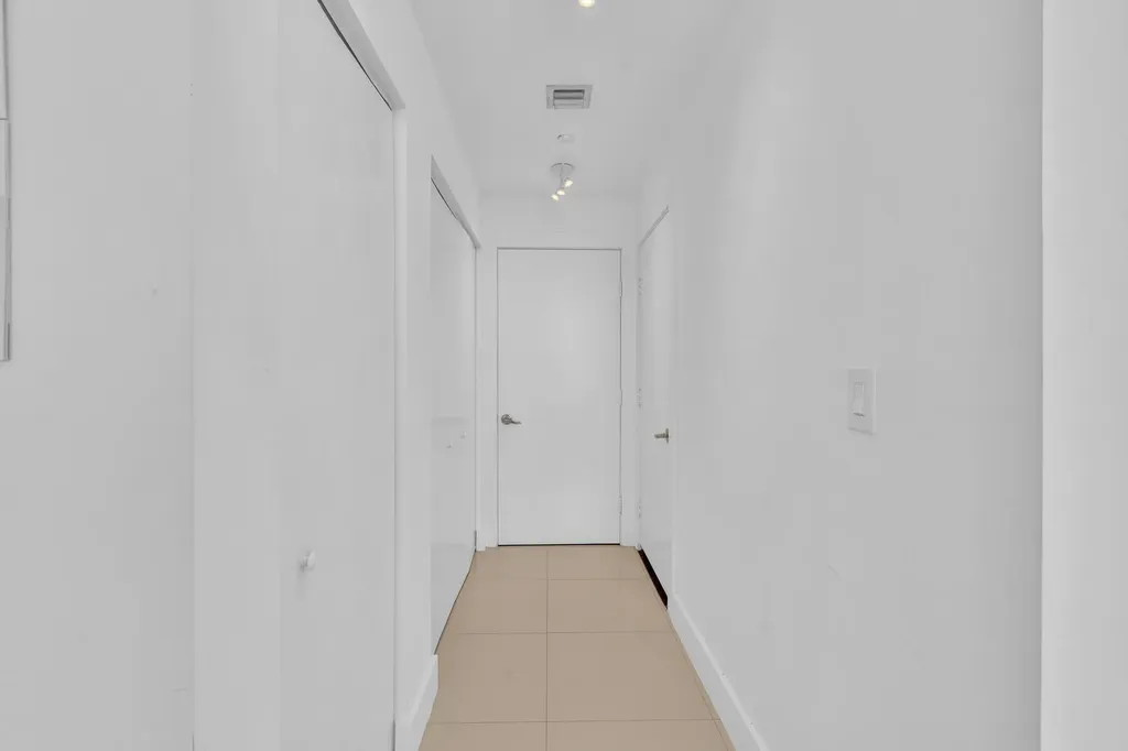 900 Biscayne Boulevard Miami FL 33132