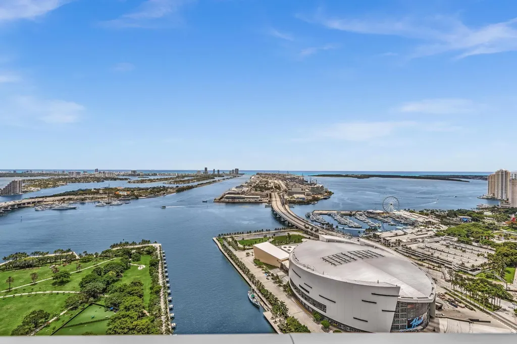 900 Biscayne Boulevard Miami FL 33132