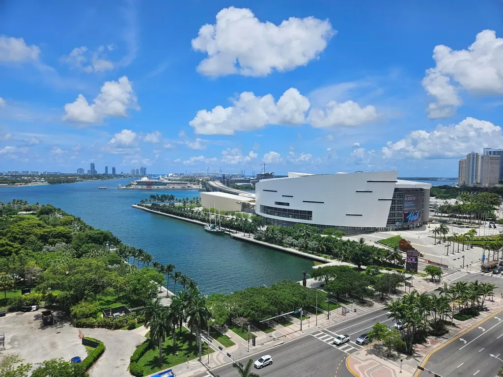 900 Biscayne Boulevard Miami FL 33132