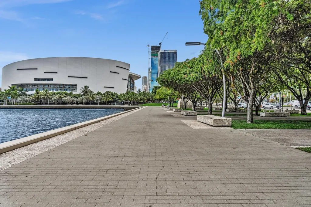 900 Biscayne Boulevard Miami FL 33132