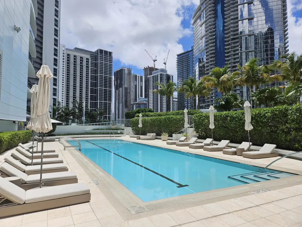900 Biscayne Boulevard Miami FL 33132